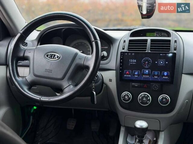 Чорний Кіа Черато, об'ємом двигуна 1.6 л та пробігом 224 тис. км за 4900 $, фото 40 на Automoto.ua
