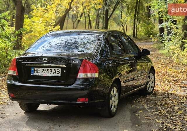 Черный Киа Черато, объемом двигателя 1.59 л и пробегом 78 тыс. км за 5499 $, фото 8 на Automoto.ua
