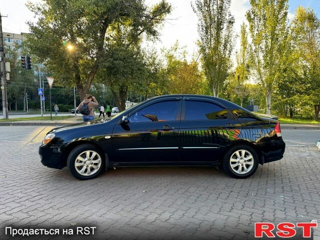 Черный Киа Черато, объемом двигателя 1.6 л и пробегом 174 тыс. км за 4550 $, фото 2 на Automoto.ua