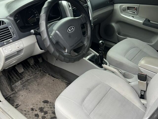 Черный Киа Черато, объемом двигателя 1.6 л и пробегом 3 тыс. км за 3500 $, фото 1 на Automoto.ua