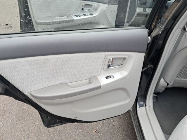 Черный Киа Черато, объемом двигателя 1.6 л и пробегом 258 тыс. км за 4300 $, фото 15 на Automoto.ua