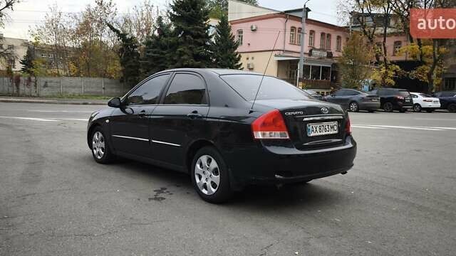 Чорний Кіа Черато, об'ємом двигуна 1.6 л та пробігом 204 тис. км за 3700 $, фото 4 на Automoto.ua