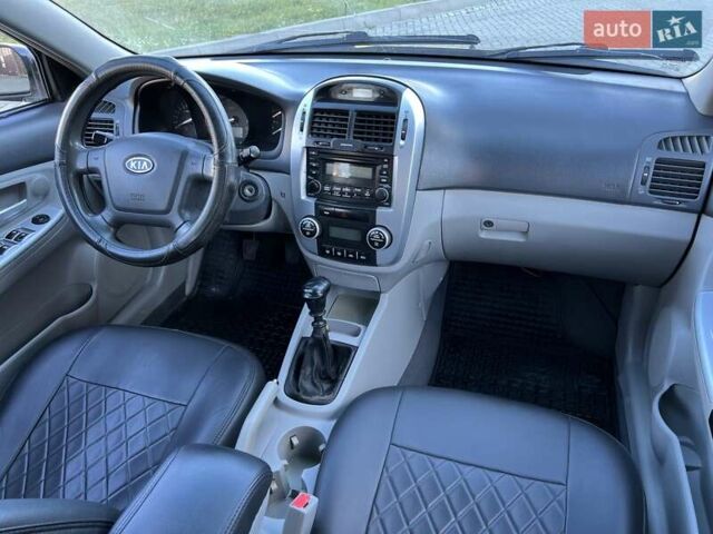 Киа Черато 2007 в Черновцах на Automoto.ua Черный Киа Черато, объемом двигателя 1.6 л и пробегом 210 тыс. км за 3950 $, фото 49 на Automoto.ua