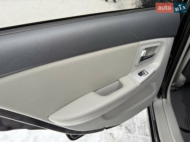 Черный Киа Черато, объемом двигателя 1.98 л и пробегом 183 тыс. км за 5999 $, фото 22 на Automoto.ua