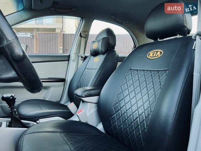 Киа Черато 2007 в Черновцах на Automoto.ua Черный Киа Черато, объемом двигателя 1.6 л и пробегом 210 тыс. км за 3950 $, фото 28 на Automoto.ua