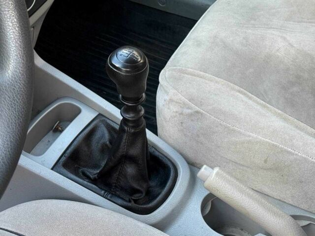 Черный Киа Черато, объемом двигателя 1.6 л и пробегом 239 тыс. км за 5140 $, фото 9 на Automoto.ua