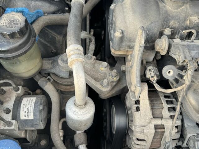 Черный Киа Черато, объемом двигателя 1.6 л и пробегом 156 тыс. км за 5500 $, фото 12 на Automoto.ua