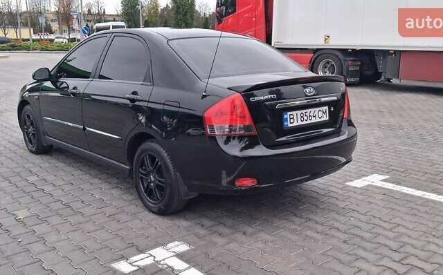 Кіа Черато 2008 у Кременчуге на Automoto.ua Чорний Кіа Черато, об'ємом двигуна 2 л та пробігом 193 тис. км за 5300 $, фото 5 на Automoto.ua