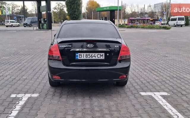 Кіа Черато 2008 у Кременчуге на Automoto.ua Чорний Кіа Черато, об'ємом двигуна 2 л та пробігом 193 тис. км за 5300 $, фото 4 на Automoto.ua