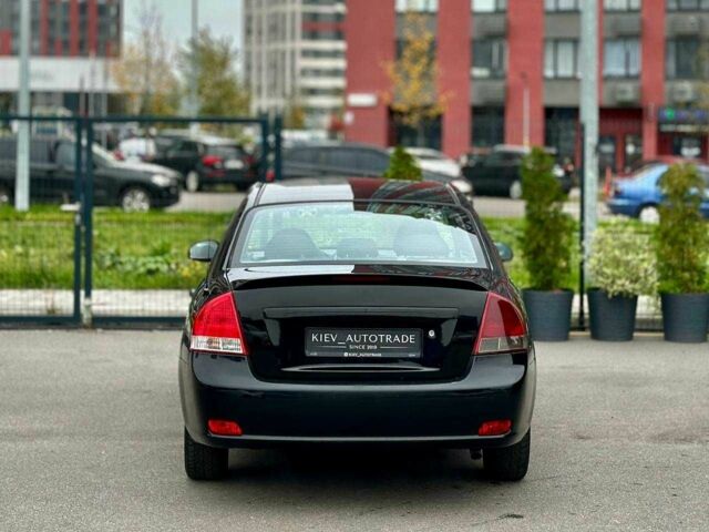 Чорний Кіа Черато, об'ємом двигуна 2 л та пробігом 270 тис. км за 4000 $, фото 5 на Automoto.ua