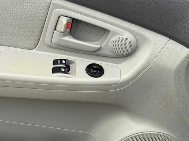 Черный Киа Черато, объемом двигателя 1.6 л и пробегом 258 тыс. км за 5200 $, фото 5 на Automoto.ua