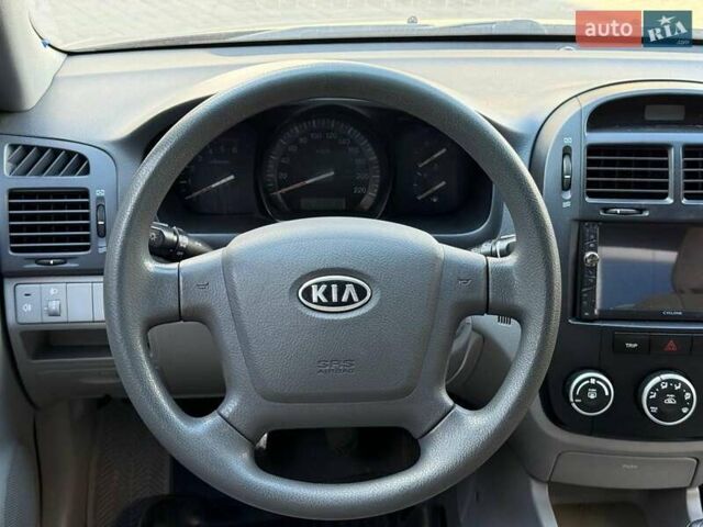 Чорний Кіа Черато, об'ємом двигуна 1.6 л та пробігом 239 тис. км за 5390 $, фото 14 на Automoto.ua