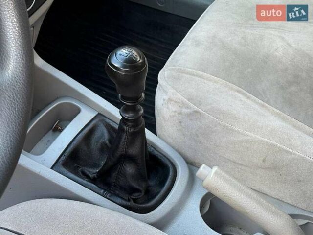 Чорний Кіа Черато, об'ємом двигуна 1.6 л та пробігом 239 тис. км за 5390 $, фото 9 на Automoto.ua