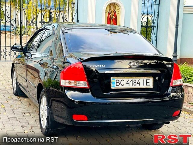 Черный Киа Черато, объемом двигателя 1.6 л и пробегом 167 тыс. км за 3950 $, фото 3 на Automoto.ua