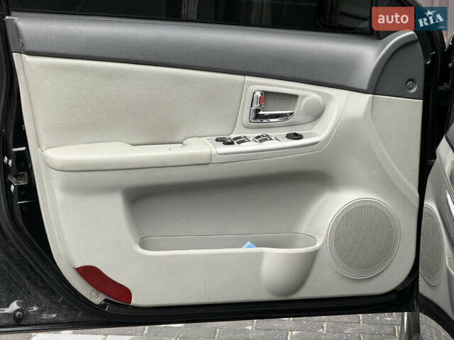 Черный Киа Черато, объемом двигателя 1.98 л и пробегом 180 тыс. км за 5500 $, фото 26 на Automoto.ua