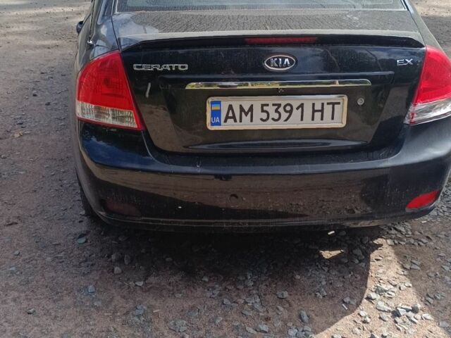 Чорний Кіа Черато, об'ємом двигуна 2 л та пробігом 200 тис. км за 3700 $, фото 1 на Automoto.ua