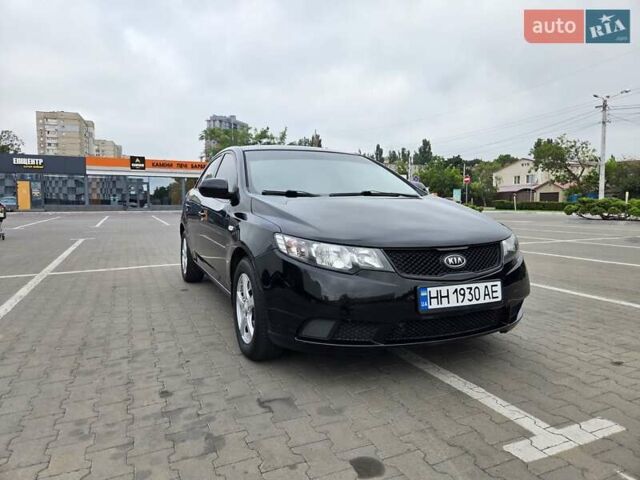 Черный Киа Черато, объемом двигателя 1.6 л и пробегом 188 тыс. км за 7500 $, фото 4 на Automoto.ua