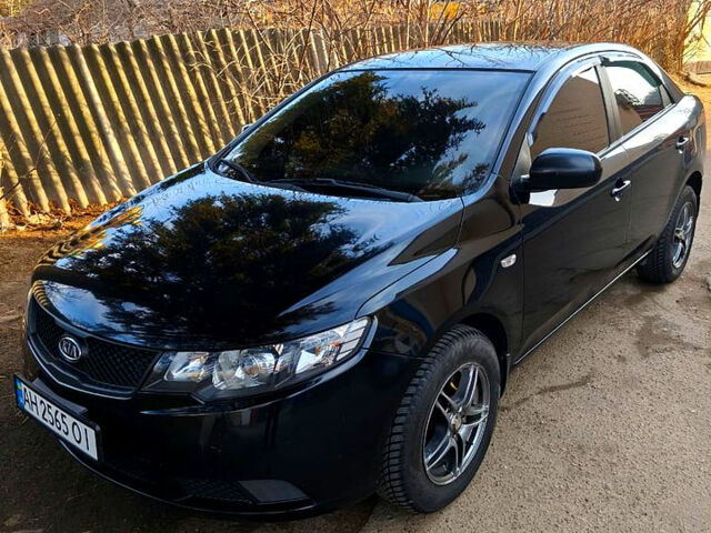 Чорний Кіа Черато, об'ємом двигуна 1.6 л та пробігом 161 тис. км за 7300 $, фото 3 на Automoto.ua