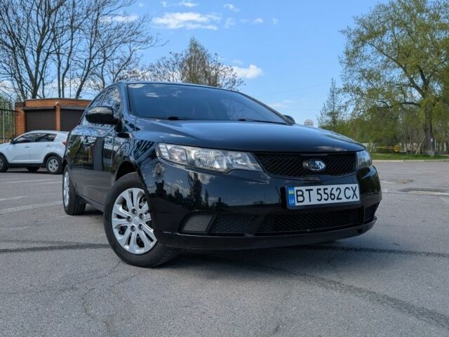 Чорний Кіа Черато, об'ємом двигуна 1.6 л та пробігом 179 тис. км за 6800 $, фото 8 на Automoto.ua