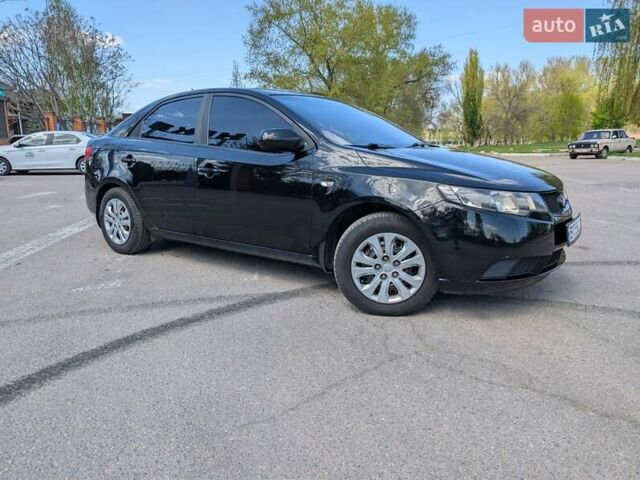 Чорний Кіа Черато, об'ємом двигуна 1.6 л та пробігом 175 тис. км за 7300 $, фото 5 на Automoto.ua