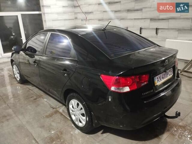 Черный Киа Черато, объемом двигателя 1.59 л и пробегом 180 тыс. км за 6800 $, фото 3 на Automoto.ua