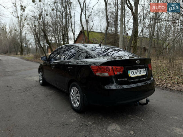 Черный Киа Черато, объемом двигателя 1.59 л и пробегом 183 тыс. км за 6800 $, фото 1 на Automoto.ua