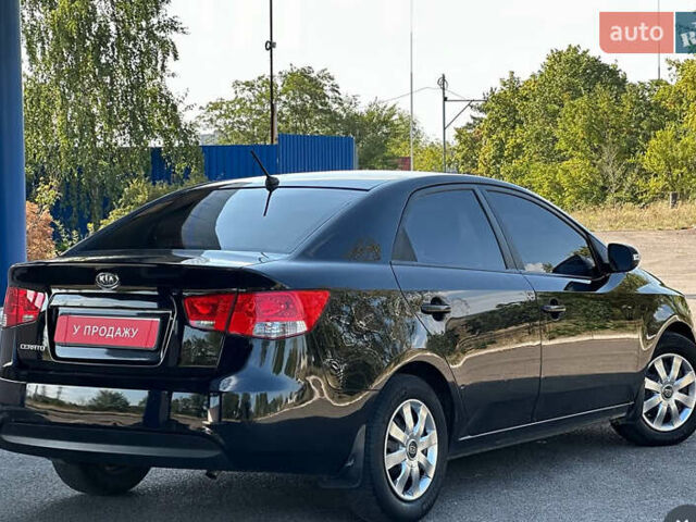 Киа Черато 2009 в Днепре (Днепропетровске) на Automoto.ua Черный Киа Черато, объемом двигателя 2 л и пробегом 162 тыс. км за 5700 $, фото 2 на Automoto.ua