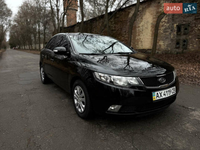 Черный Киа Черато, объемом двигателя 1.59 л и пробегом 183 тыс. км за 6800 $, фото 4 на Automoto.ua