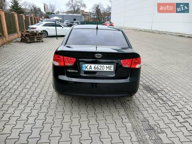 Черный Киа Черато, объемом двигателя 1.59 л и пробегом 253 тыс. км за 5300 $, фото 13 на Automoto.ua