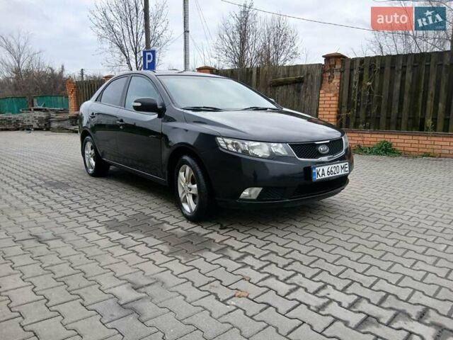 Черный Киа Черато, объемом двигателя 1.59 л и пробегом 253 тыс. км за 5300 $, фото 2 на Automoto.ua