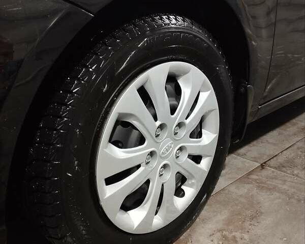 Черный Киа Черато, объемом двигателя 1.59 л и пробегом 180 тыс. км за 6800 $, фото 7 на Automoto.ua