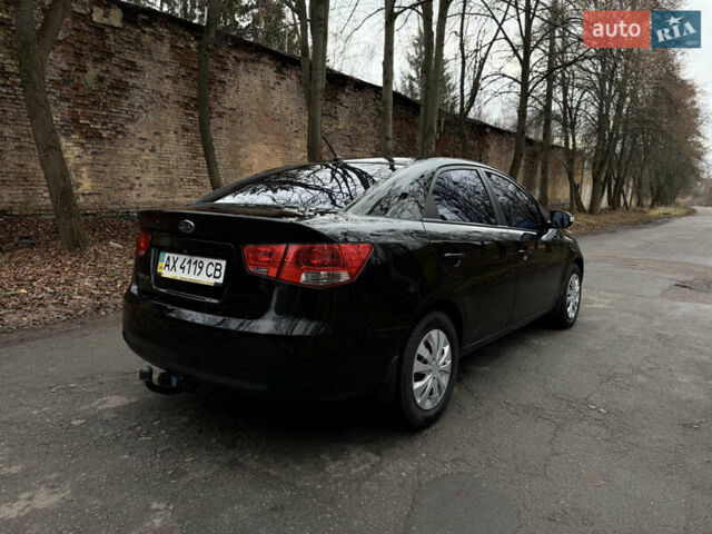 Черный Киа Черато, объемом двигателя 1.59 л и пробегом 183 тыс. км за 6800 $, фото 3 на Automoto.ua