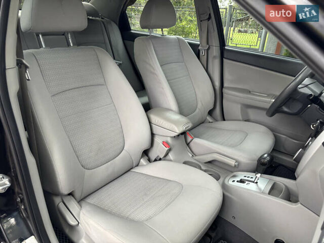 Черный Киа Черато, объемом двигателя 1.98 л и пробегом 265 тыс. км за 5450 $, фото 11 на Automoto.ua