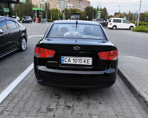 Черный Киа Черато, объемом двигателя 1.59 л и пробегом 164 тыс. км за 7500 $, фото 5 на Automoto.ua
