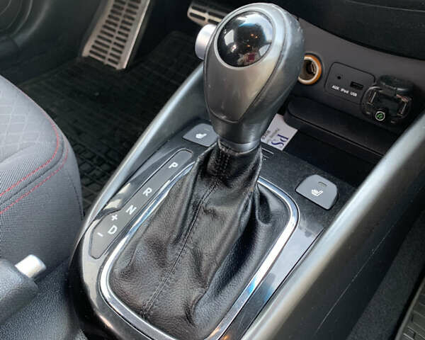 Черный Киа Черато, объемом двигателя 2 л и пробегом 175 тыс. км за 9400 $, фото 3 на Automoto.ua