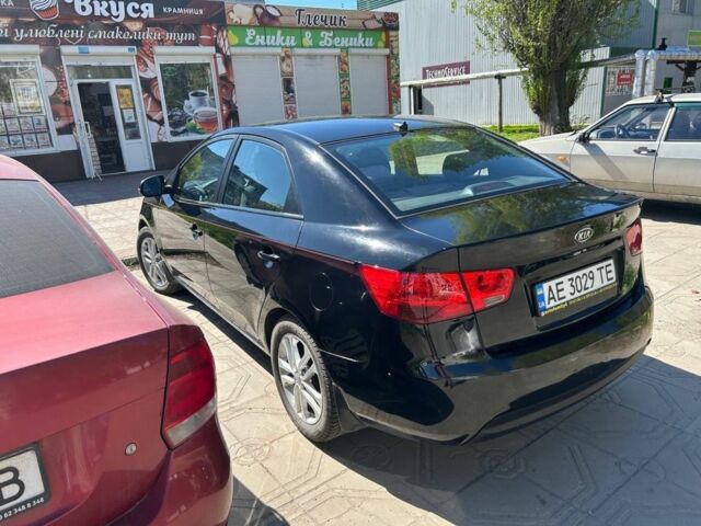 Черный Киа Черато, объемом двигателя 2 л и пробегом 203 тыс. км за 9000 $, фото 3 на Automoto.ua