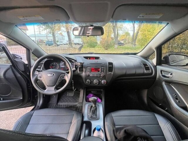 Черный Киа Черато, объемом двигателя 1.8 л и пробегом 195 тыс. км за 8300 $, фото 7 на Automoto.ua