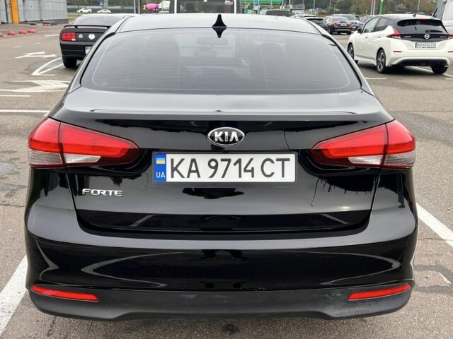 Черный Киа Черато, объемом двигателя 2 л и пробегом 121 тыс. км за 11900 $, фото 4 на Automoto.ua