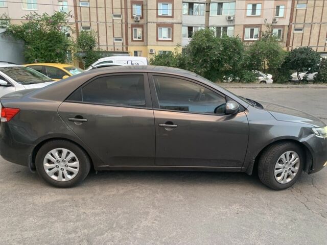 Коричневый Киа Черато, объемом двигателя 1.6 л и пробегом 270 тыс. км за 7500 $, фото 11 на Automoto.ua