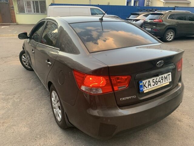 Коричневый Киа Черато, объемом двигателя 1.6 л и пробегом 270 тыс. км за 7500 $, фото 3 на Automoto.ua