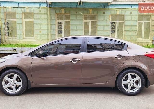 Коричневый Киа Черато, объемом двигателя 1.59 л и пробегом 171 тыс. км за 10500 $, фото 23 на Automoto.ua