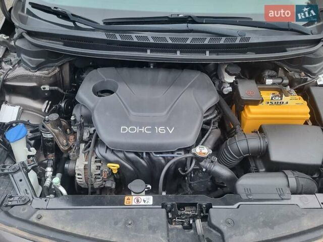 Коричневый Киа Черато, объемом двигателя 1.59 л и пробегом 171 тыс. км за 10500 $, фото 17 на Automoto.ua