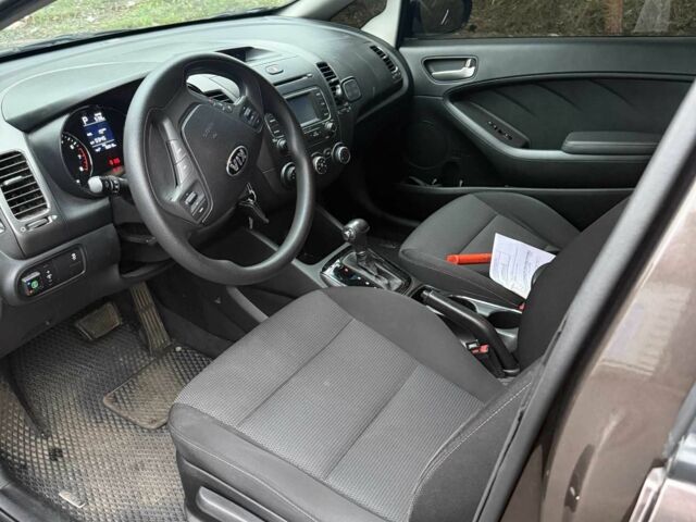 Коричневый Киа Черато, объемом двигателя 2 л и пробегом 107 тыс. км за 11000 $, фото 8 на Automoto.ua