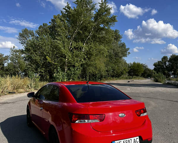 Червоний Кіа Черато, об'ємом двигуна 2 л та пробігом 176 тис. км за 8500 $, фото 3 на Automoto.ua