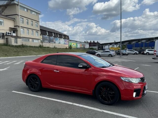 Красный Киа Черато, объемом двигателя 2 л и пробегом 146 тыс. км за 8000 $, фото 2 на Automoto.ua