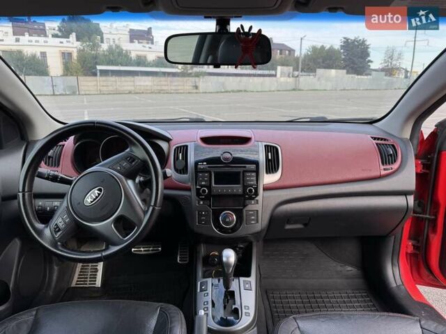 Красный Киа Черато, объемом двигателя 2 л и пробегом 219 тыс. км за 8200 $, фото 9 на Automoto.ua