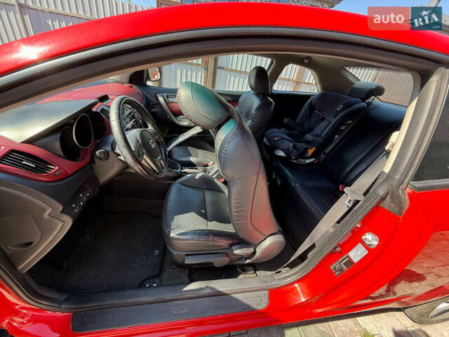 Красный Киа Черато, объемом двигателя 2 л и пробегом 160 тыс. км за 7600 $, фото 9 на Automoto.ua
