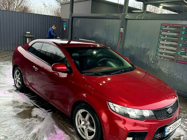 Червоний Кіа Черато, об'ємом двигуна 2 л та пробігом 201 тис. км за 7900 $, фото 2 на Automoto.ua
