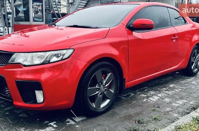 Красный Киа Черато, объемом двигателя 1.6 л и пробегом 293 тыс. км за 7100 $, фото 1 на Automoto.ua