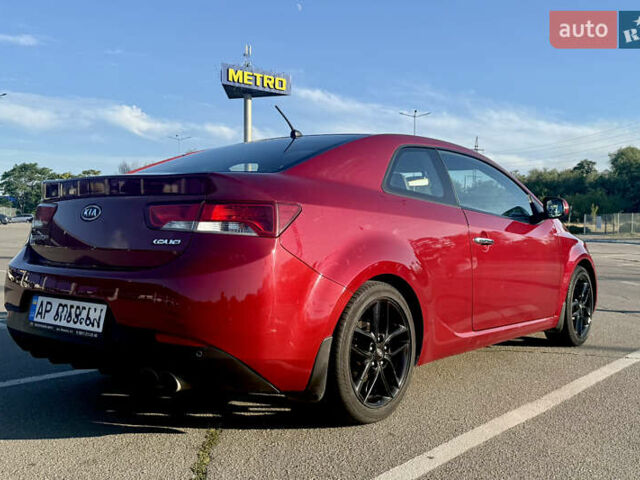 Красный Киа Черато, объемом двигателя 2 л и пробегом 155 тыс. км за 8900 $, фото 2 на Automoto.ua